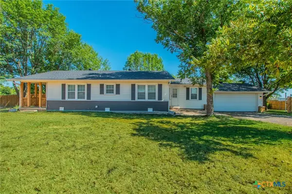 814 E Young Avenue, Temple, TX 76501
