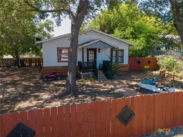806 E 4th Street, Georgetown, TX 78626