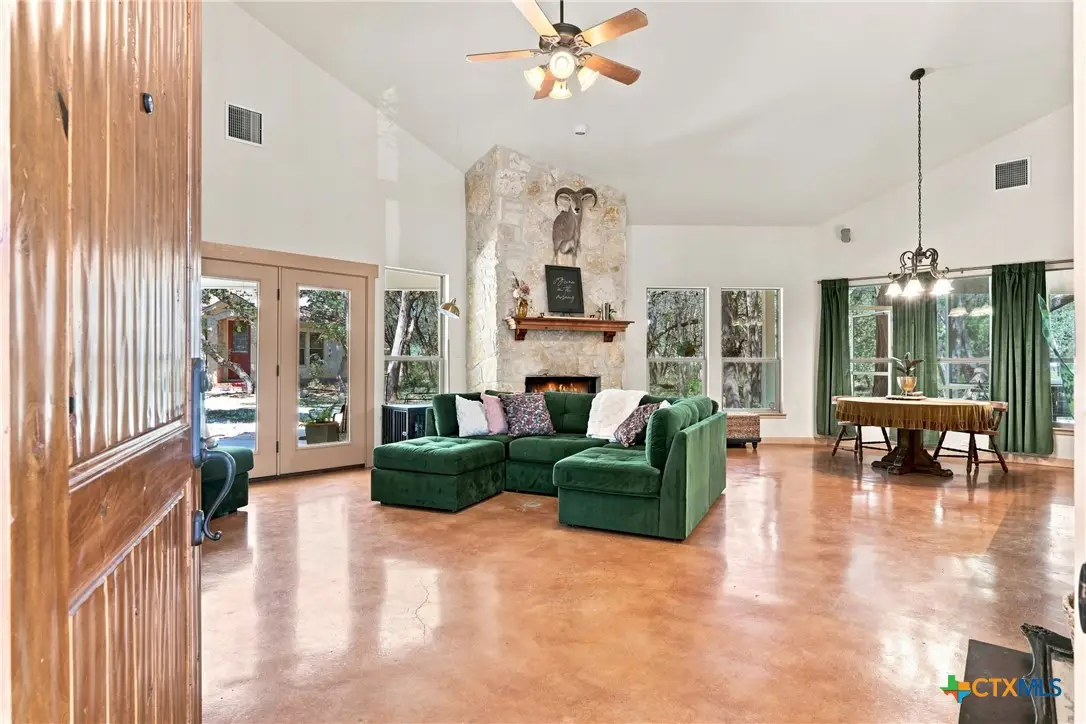 2 Trophy Lane, New Braunfels, TX 78132 - #1