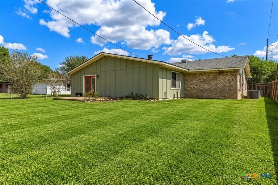 4601 Dahlia Lane, Victoria, TX 77904 - #2