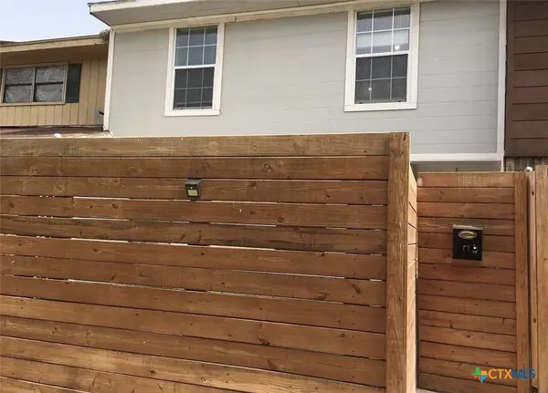 1905 N Ben Wilson Street #17, Victoria, TX 77901