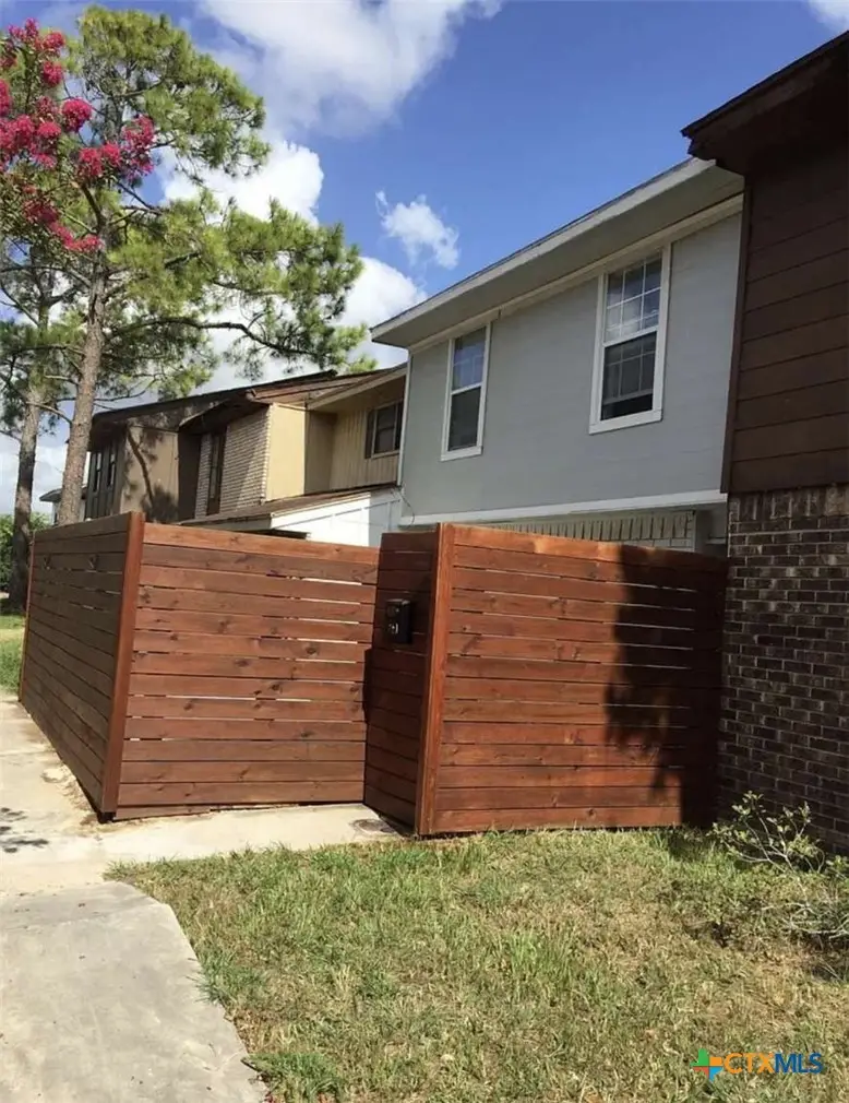 1905 N Ben Wilson Street #17, Victoria, TX 77901 - #2