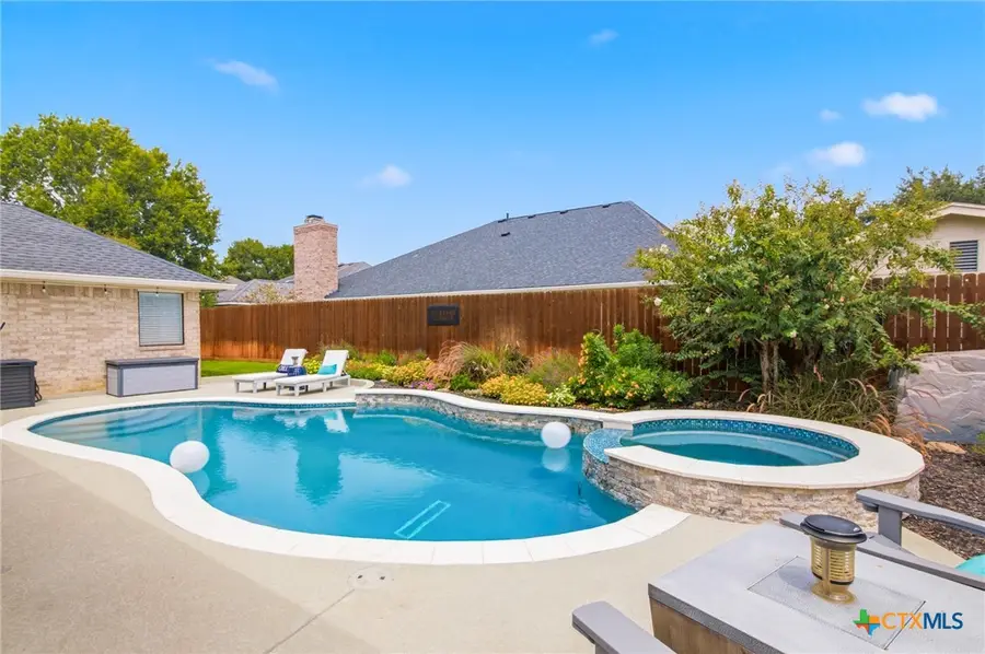 508 Cherrystone Circle, Victoria, TX 77904 - #2