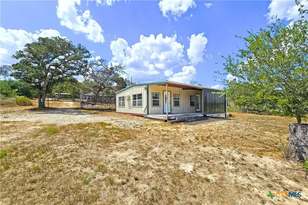 1501 Kothmann Drive, Seguin, TX 78155