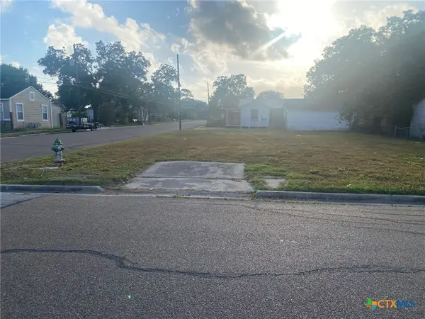808 N Jecker Street, Victoria, TX 77901