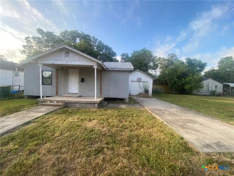1005 Pine Street, Victoria, TX 77901 - #2