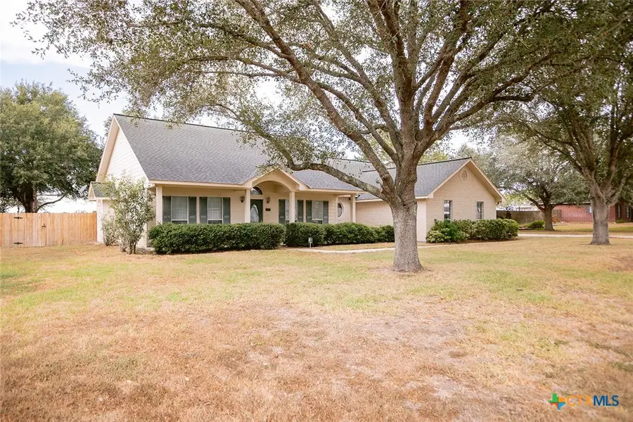 197 Penn Avenue, Victoria, TX 77904 - #2