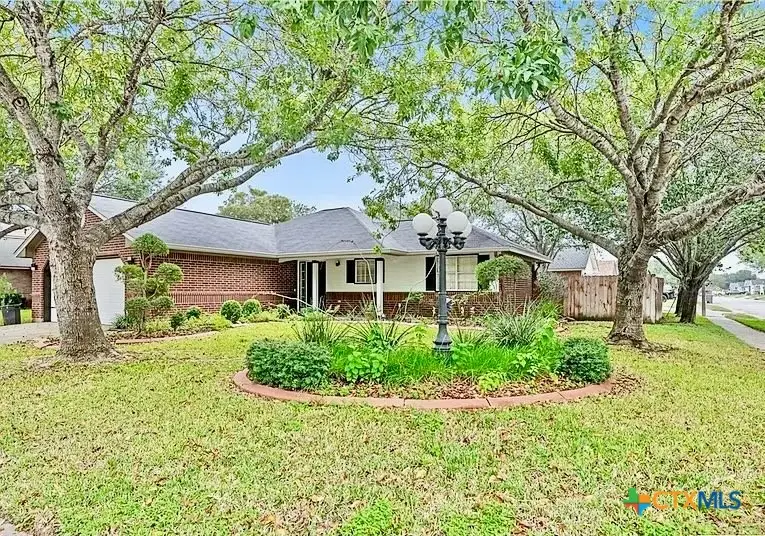 602 Newhaven Street, Victoria, TX 77904 - #2
