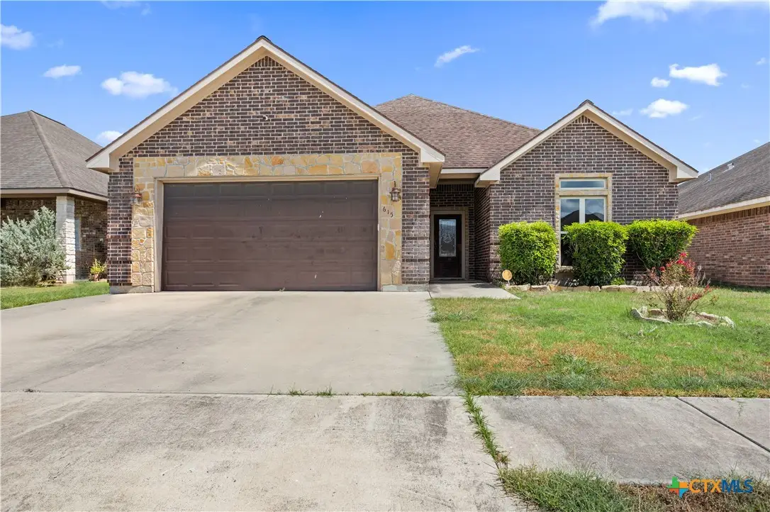 615 Mason Circle, Victoria, TX 77904 - #1