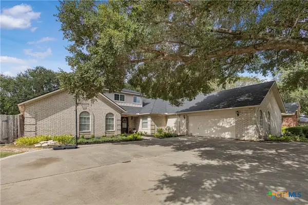 105 Tournament Drive, Victoria, TX 77904
