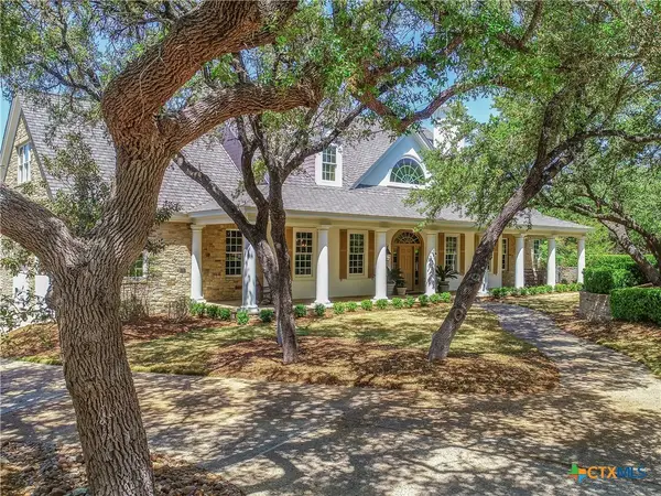 914 Moonlight Drive, Canyon Lake, TX 78133
