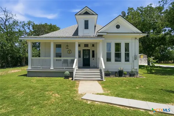 1500 Fleming Drive, Seguin, TX 78155
