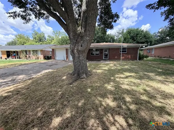 18 E Victory Avenue, Temple, TX 76501