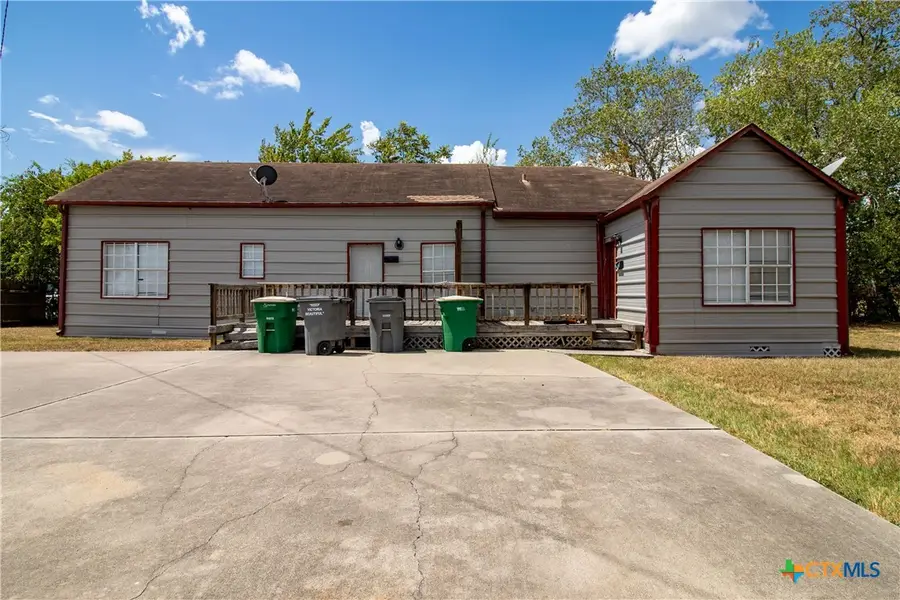 306 E. Brazos, Victoria, TX 77901 - #3