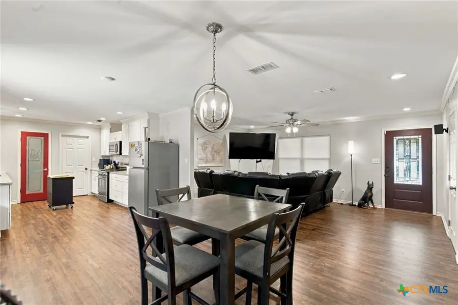 5006 Evergreen Street, Victoria, TX 77904 - #2