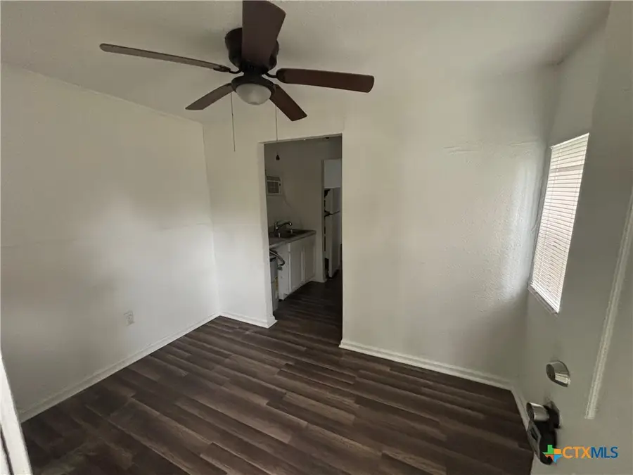 819 / 817 E Avenue A, Temple, TX 76501 - #2