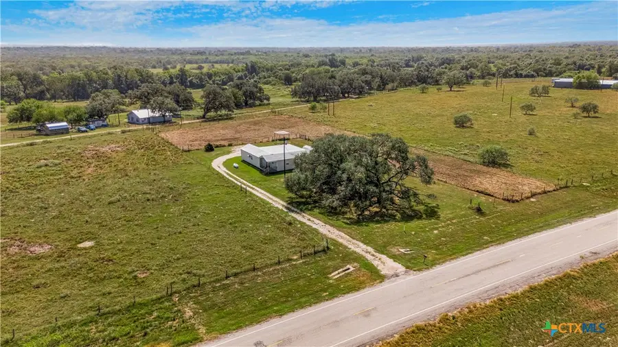 240 E Frontage Road, Victoria, TX 77905 - #2