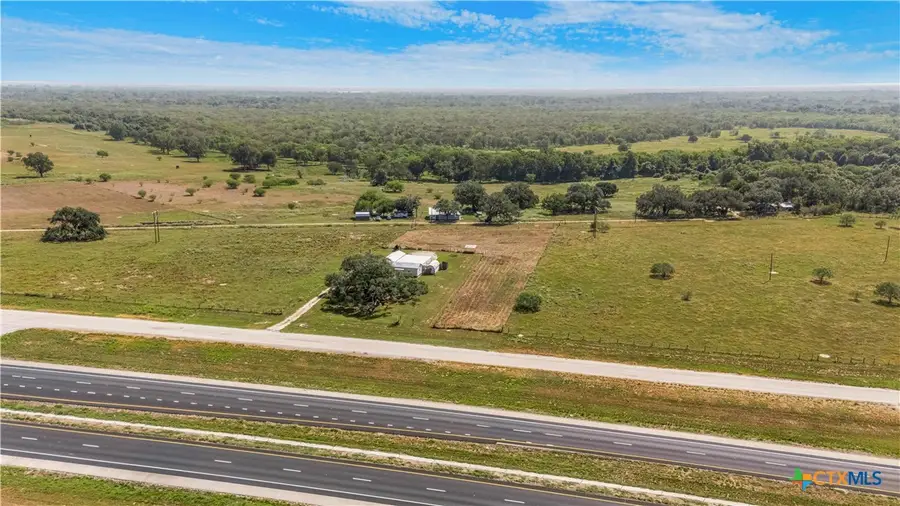 240 E Frontage Road, Victoria, TX 77905 - #3