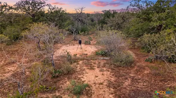 1184 County Road 482, Gonzales, TX 78629
