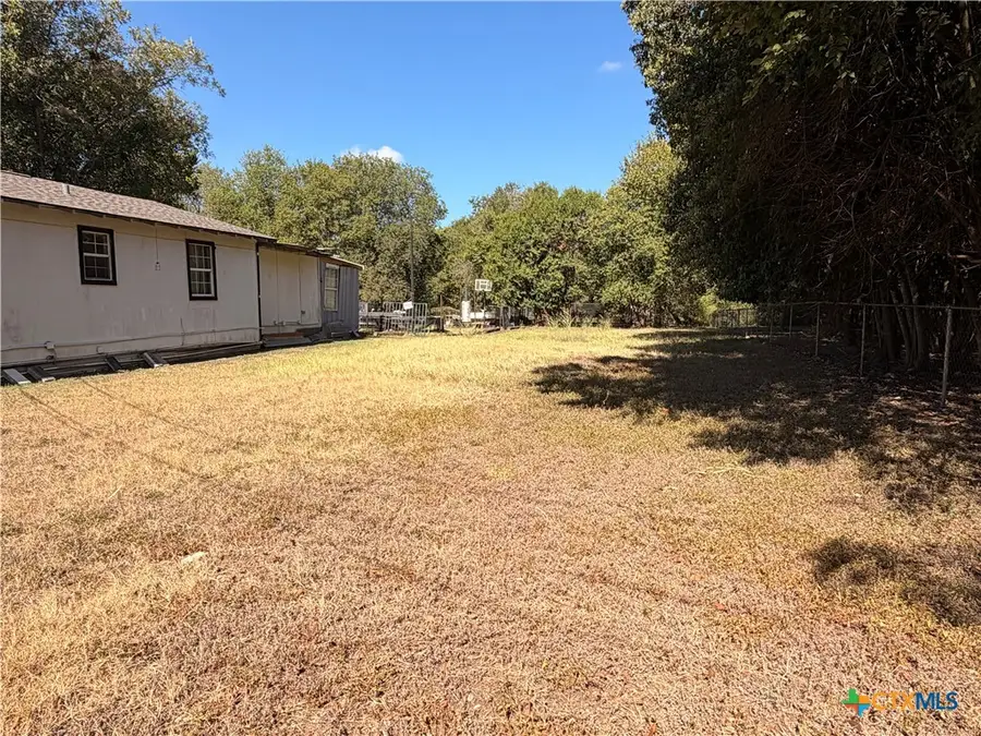 812 Gravel Street, San Marcos, TX 78666 - #2