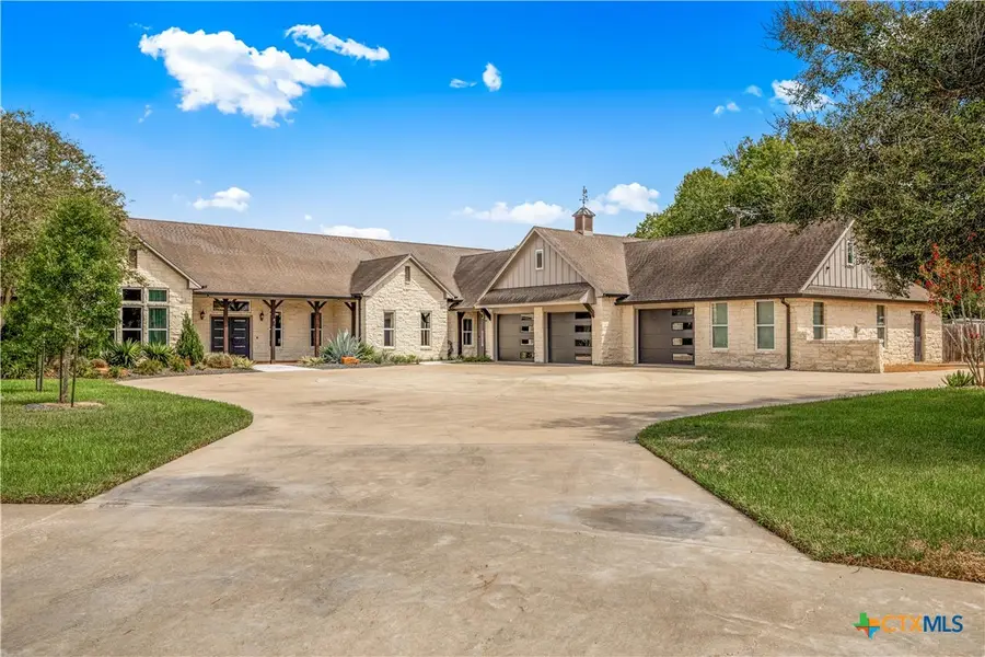 410 Iron Gate, Victoria, TX 77904 - #2