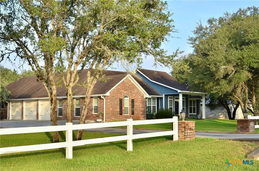 91 Pura Vida Road, Inez, TX 77968 - #2