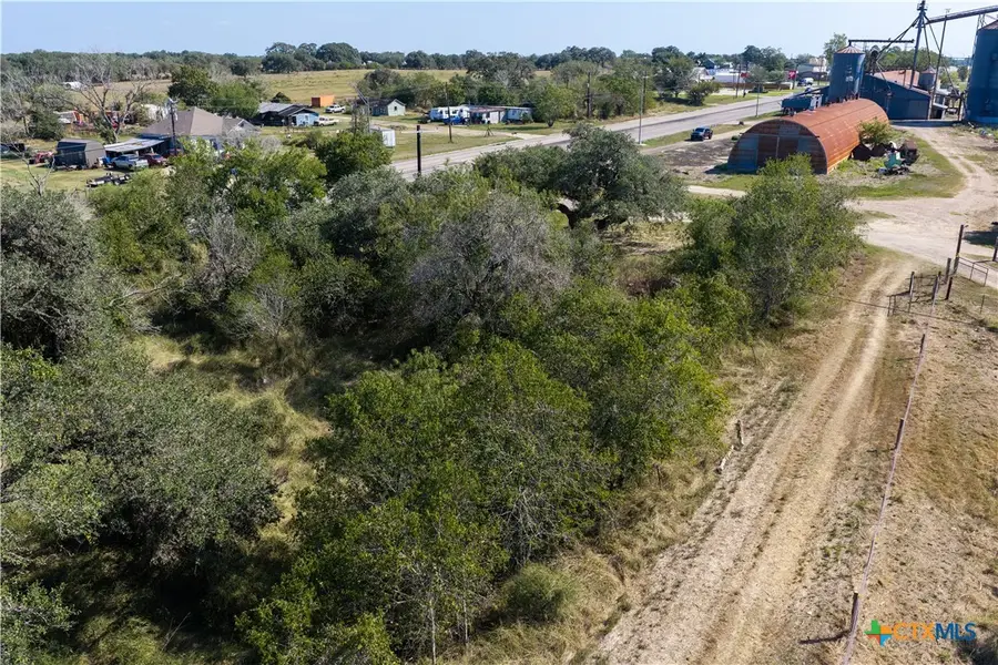 1261 Us Highway 59, Goliad, TX 77963 - #3