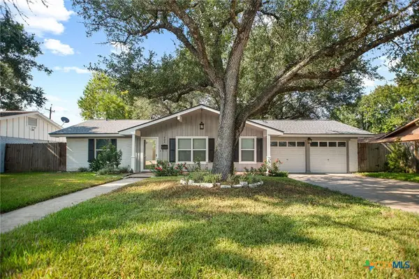 731 Willowick Drive, Port Lavaca, TX 77979