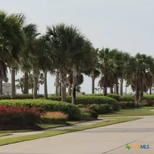 144 E Burgundy Bay, Port Oconnor, TX 77982 - #2