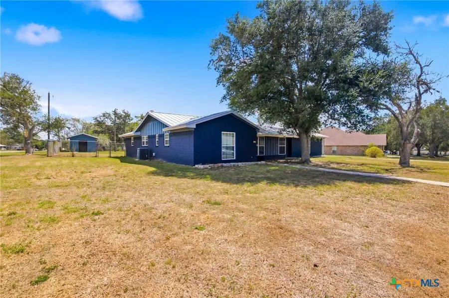 652 Mockingbird Lane, Goliad, TX 77963 - #2