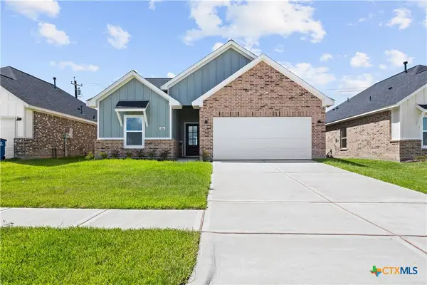 308 Cardinal Drive, Port Lavaca, TX 77979