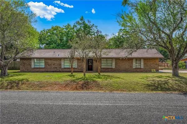 302 Brooks Road, Victoria, TX 77904