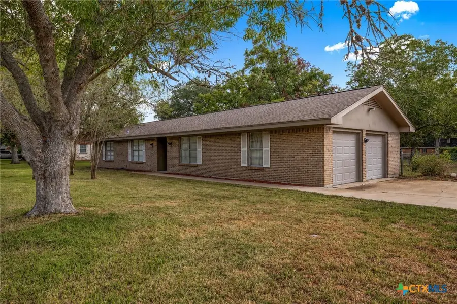 302 Brooks Road, Victoria, TX 77904 - #2