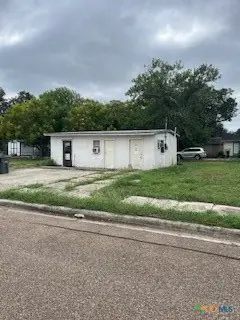 1015 Ash Street, Victoria, TX 77901