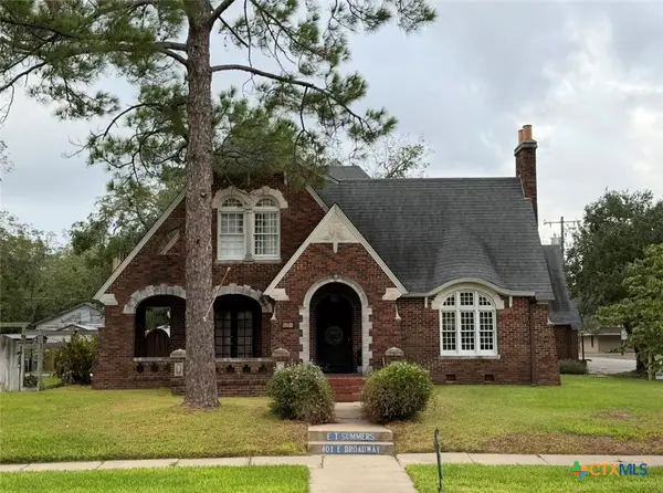 401 E Broadway, Cuero, TX 77954