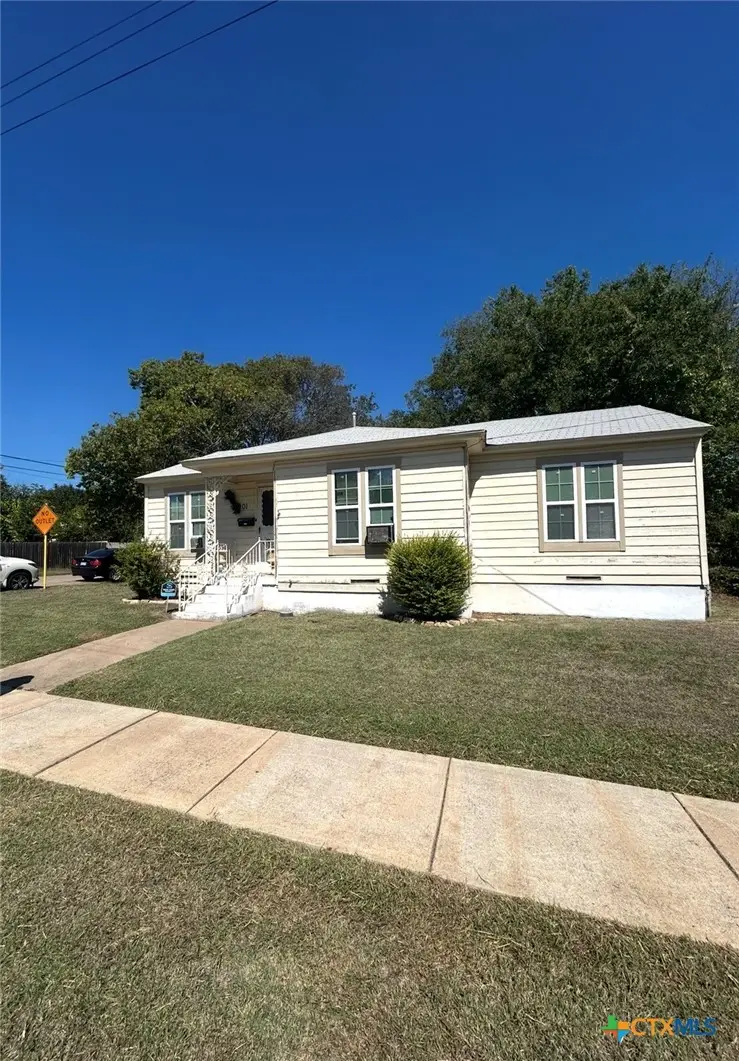 901 Nolan Avenue, Killeen, TX 76541 - #2