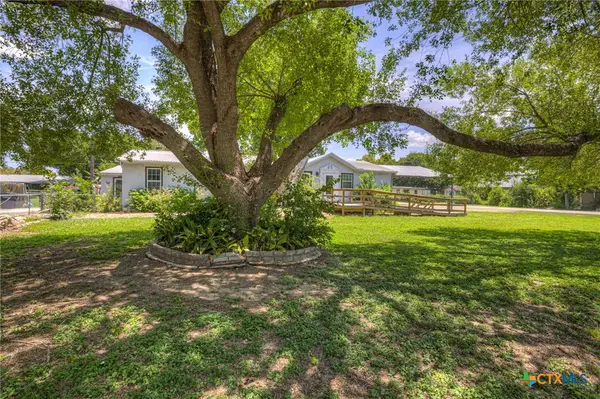305 Elm Drive, McQueeney, TX 78123