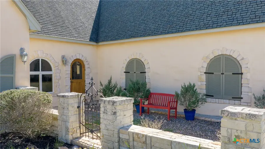 5904 Old Yoakum Road, Cuero, TX 77954 - #3