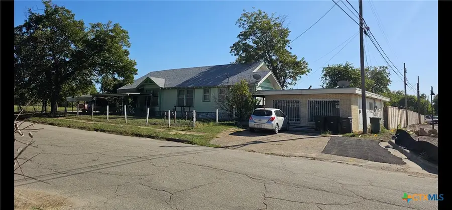 704 S 19th Street, Temple, TX 76504 - #3