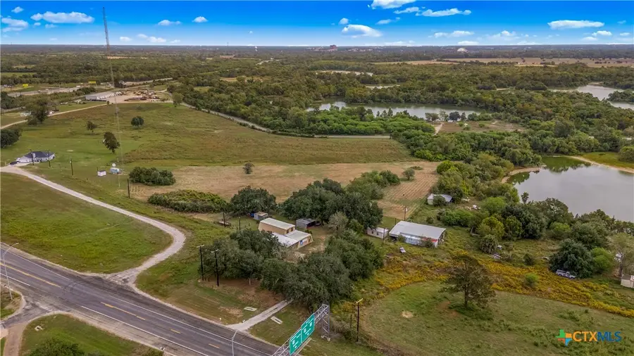351 Refugio Highway, Victoria, TX 77905 - #2