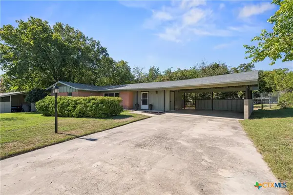 4 Gillen Court, Lampasas, TX 76550