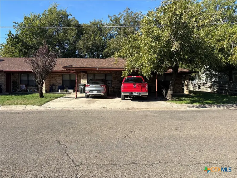 306 S Walnut Street, Lampasas, TX 76550 - #3