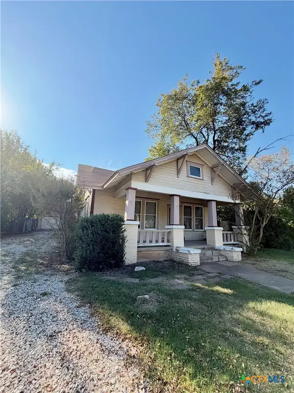 413 Fowzer Street, Taylor, TX 76574