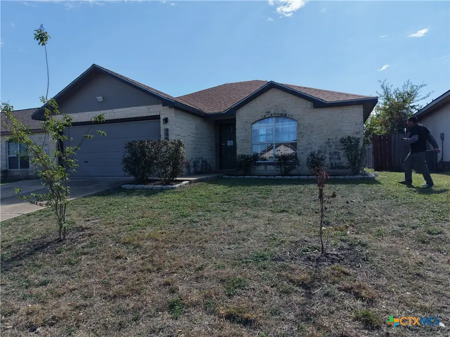 304 Moonstone Drive, Jarrell, TX 76537 - #2