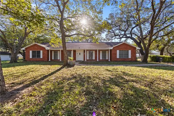 1771 Us Highway 77a, Yoakum, TX 77995