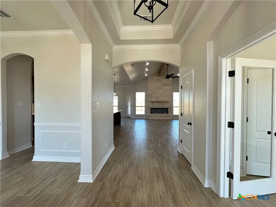 618 Golden Eagle Drive, Salado, TX 76571 - #2