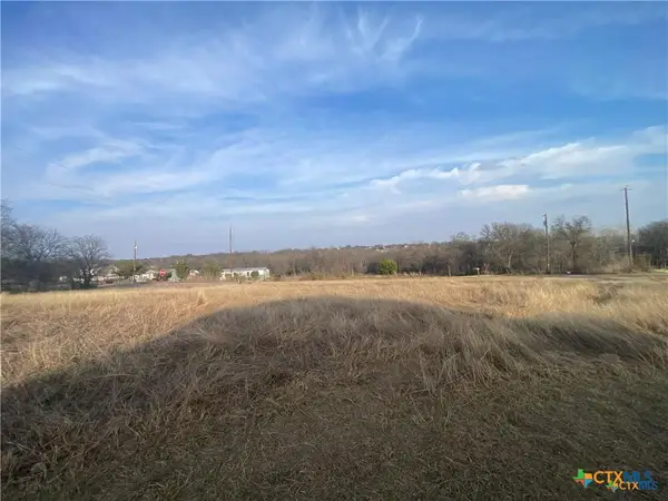 352 Trammel Road, Eddy, TX 76524