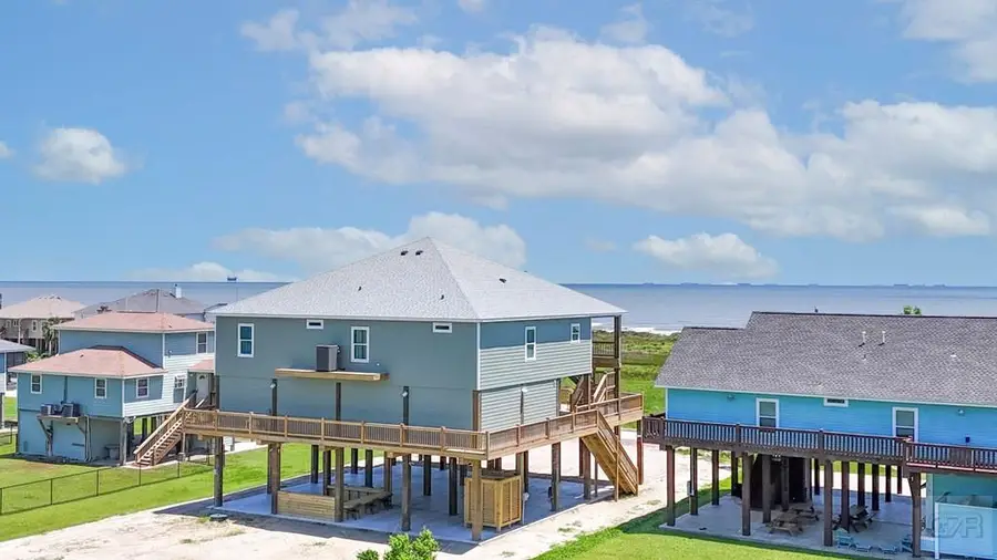 335 Atkinson, Crystal Beach, TX 77650 - #2