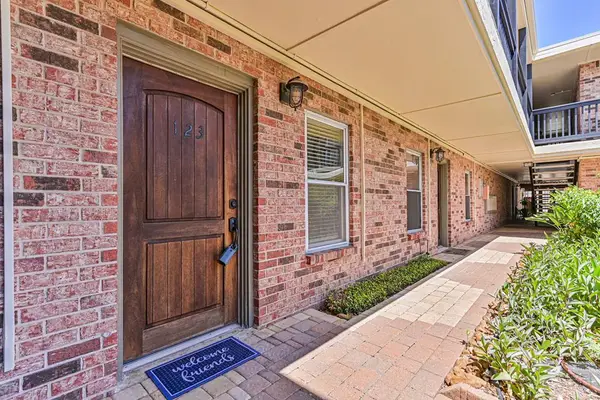 402 Postoffice Street #123, Galveston, TX 77550