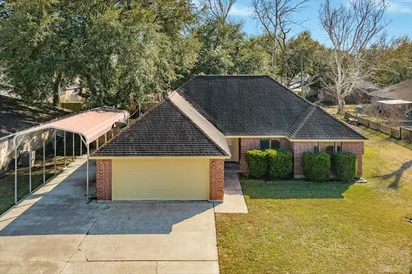 11927 24th Street, Santa Fe, TX 77510